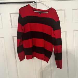 Blew and red sweater